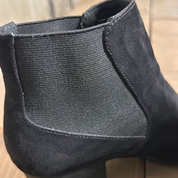 H&M Divided Chelsea Boot - Picture 4 of 4